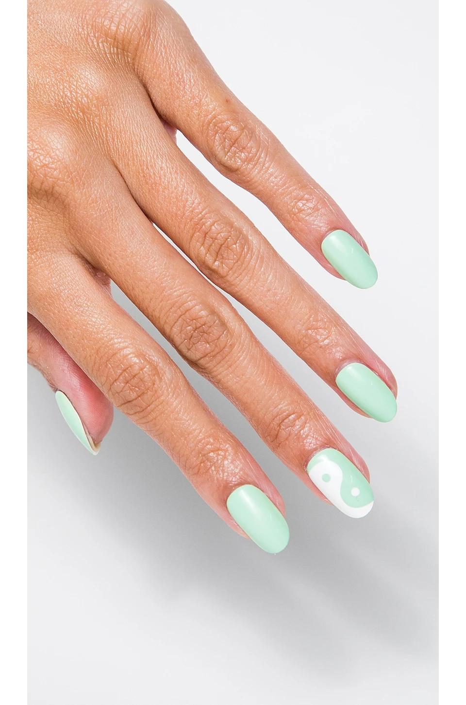 Everything Zen 2.0 Chill Tips Press-On Nails - Image 4